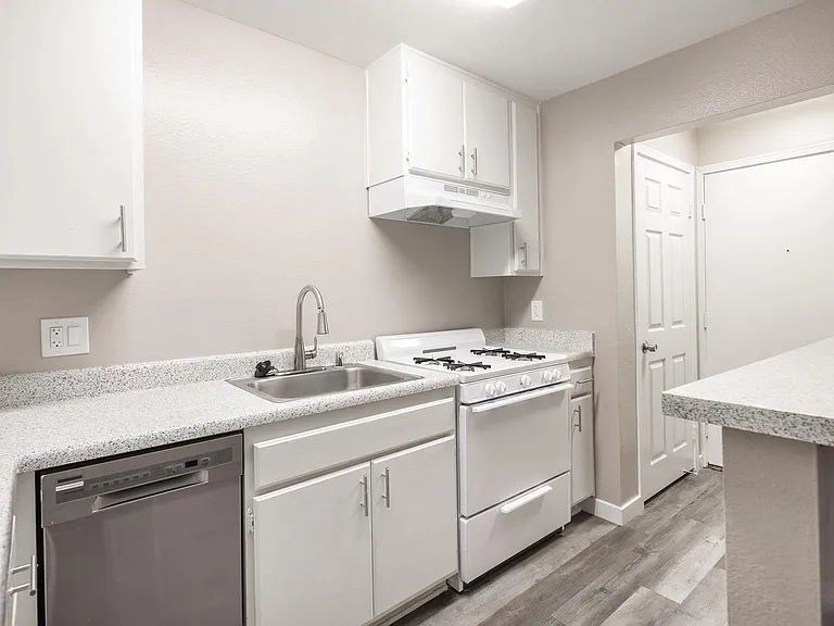 3710-3750 E Fountain St #18-213 — Photo 9