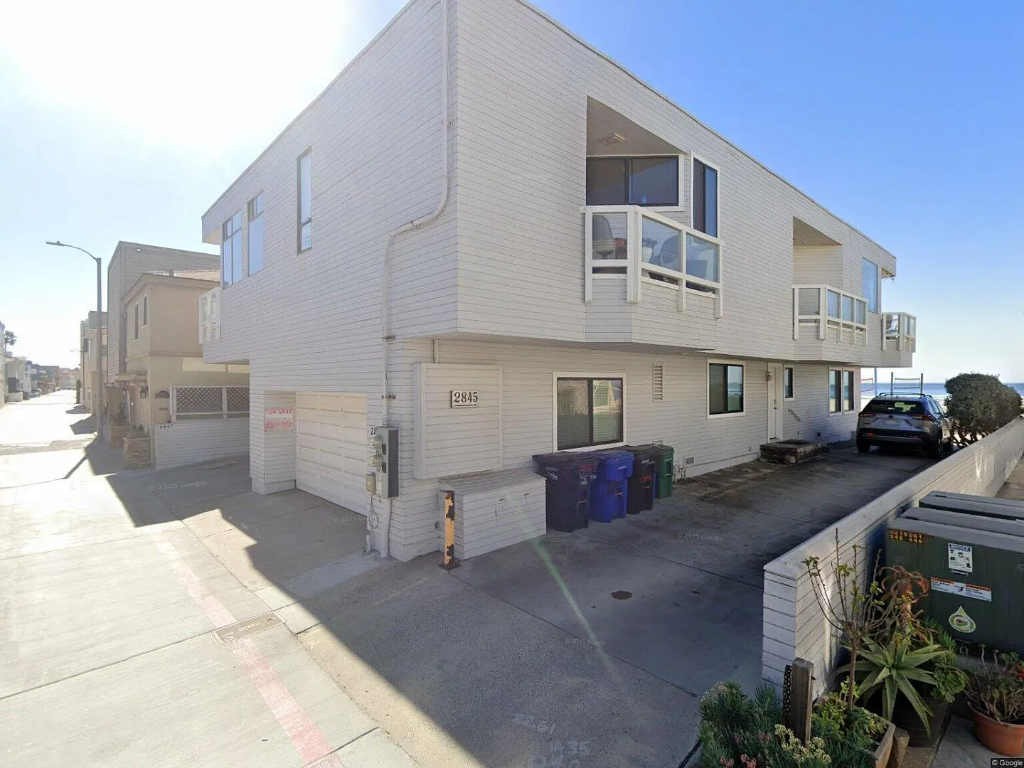 2845 Ocean Front Walk - Ocean Front Walk — Photo 2