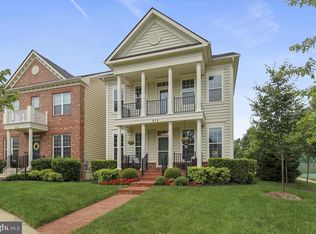 215 Winter Walk Dr, Gaithersburg, MD 20878
