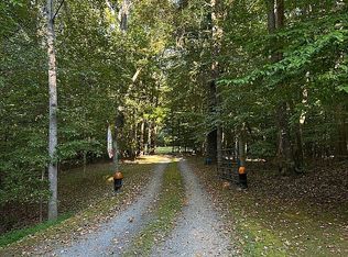 448 Yadkin Valley Rd, Advance, NC 27006