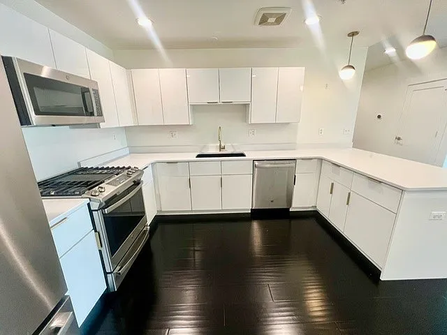 301 S Main St #206 — Photo 4