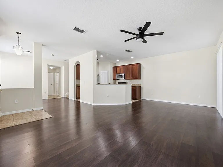 1995 Estancia Cir — Photo 8