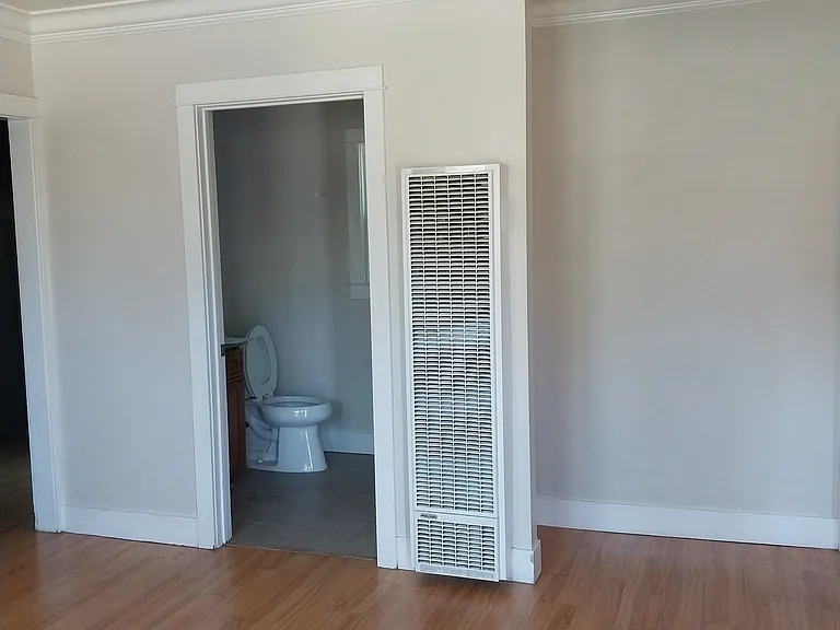 240 River St #6 — Photo 4