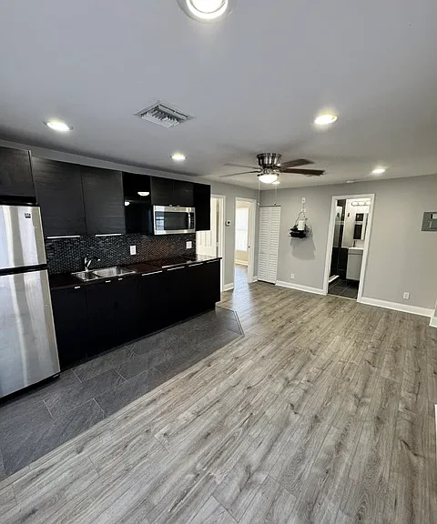 726 Bradley St #TOP — Photo 1