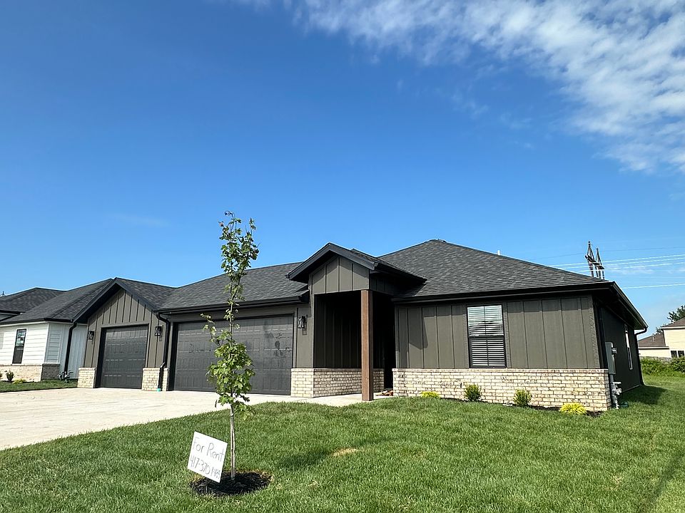 1st image of 863 S Silverwood Ln