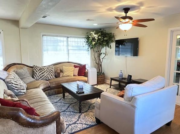 7951 Pecan Villas Dr