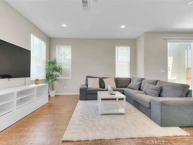 8836 Banyan — Photo 4