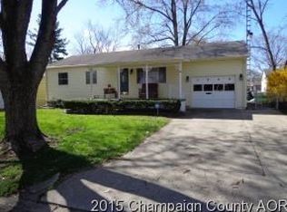 1909 Easy St, Urbana, IL 61802