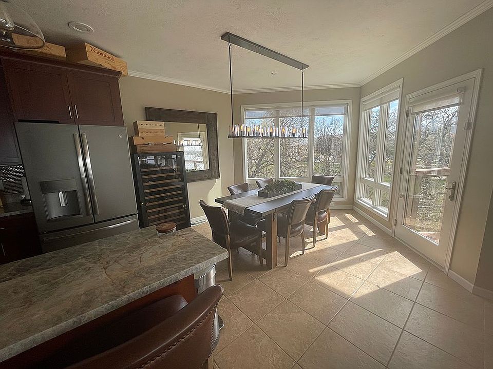 1st image of 425 240th Ave #308