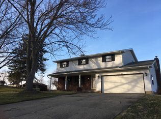 11011 Greenhaven St SW, Navarre, OH 44662