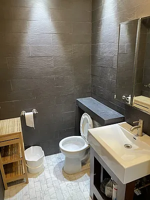 Rented by Bouklis Group | media 13