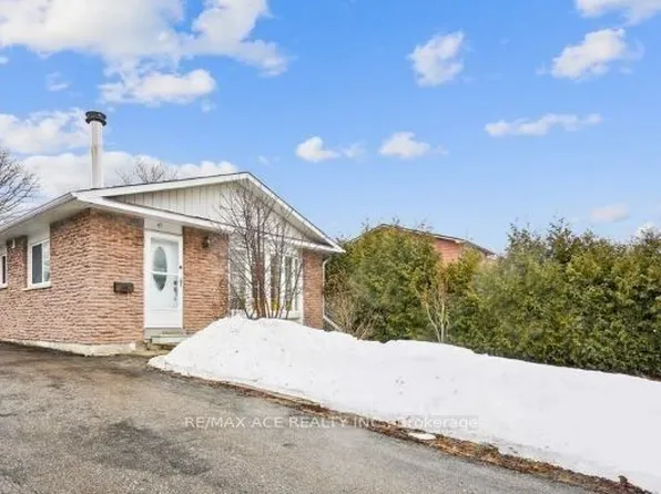 45 Snowball Cres, Toronto, ON M1B 1S5