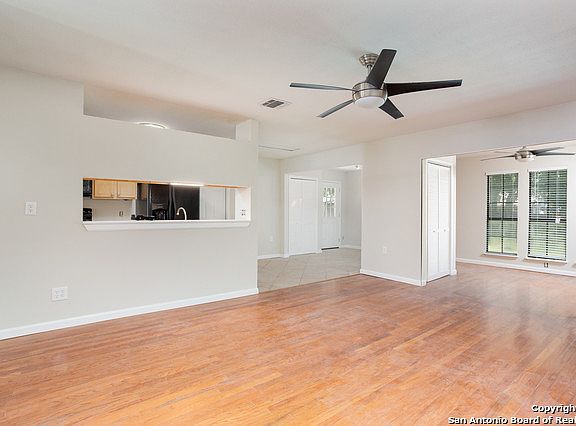 4th image of 11906 Northledge Dr