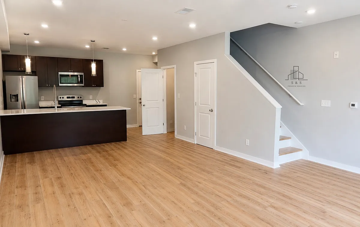 Building Photo - 431 N 41st St #3