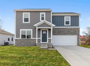 1019 35th St SW, Altoona, IA 50009