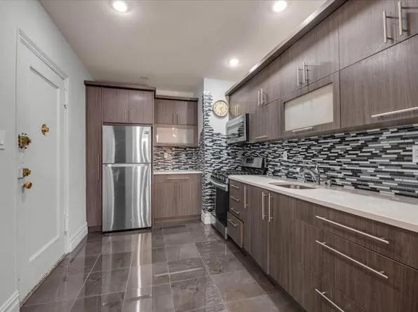 1150 Brighton Beach Avenue image 5 of 12