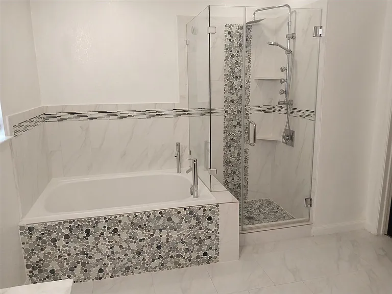 7914 Tilbury Woods Ln — Photo 18