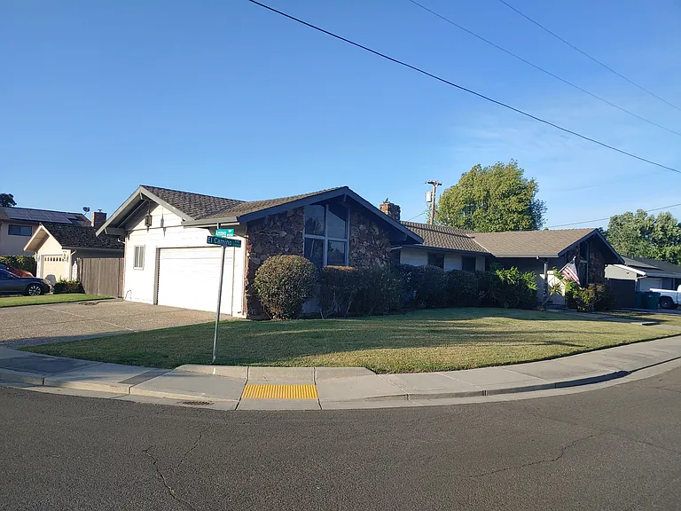 2147 W El Camino Ave — Photo 1