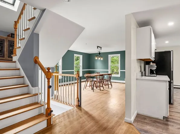 93 Kendrick Rd, Wakefield, MA 01880