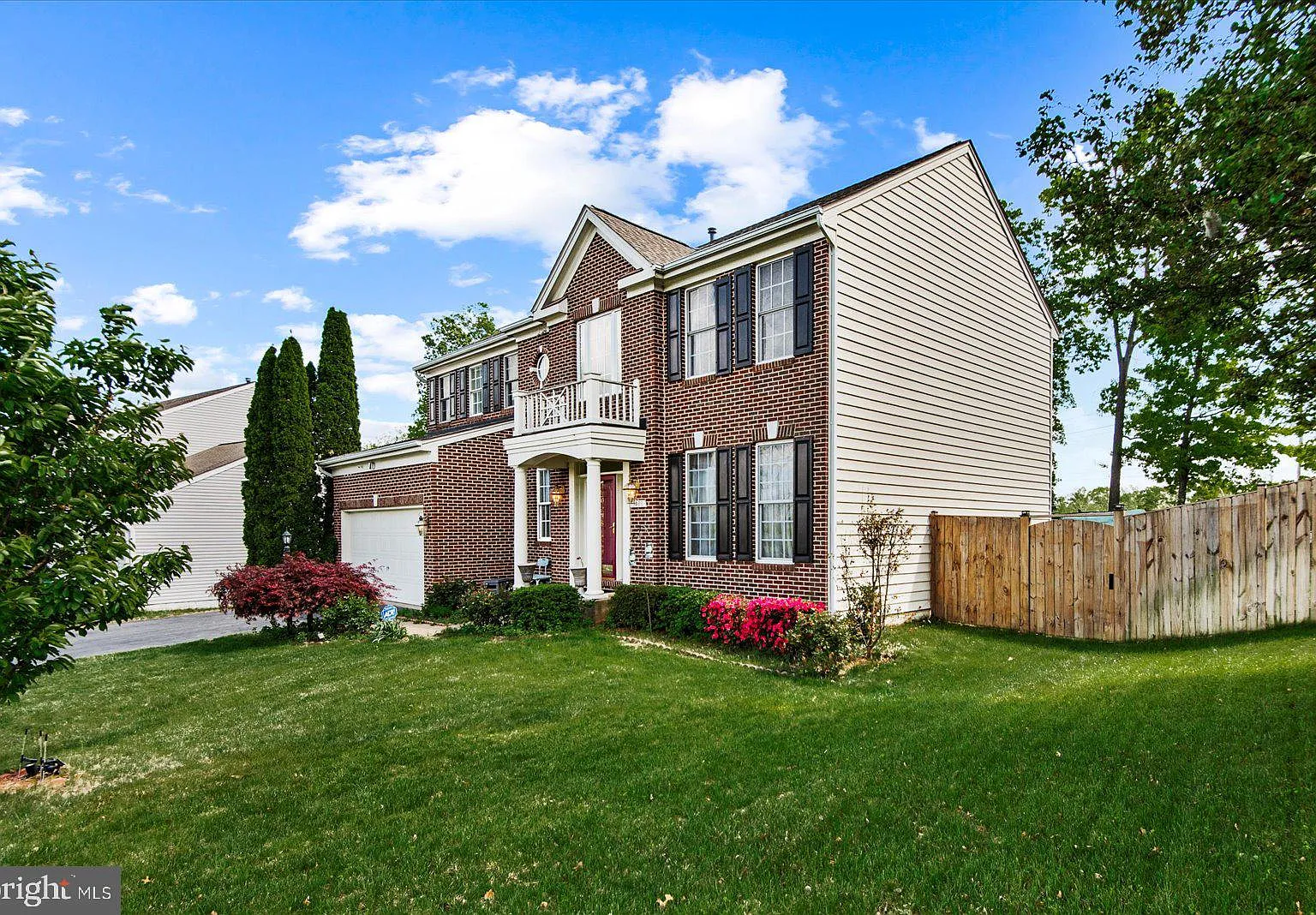 4 bed, 3.5 bath, 2404 sqft, $3,799 — Photo 4