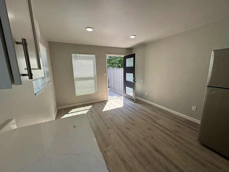 704 Fulton St #8 — Photo 2