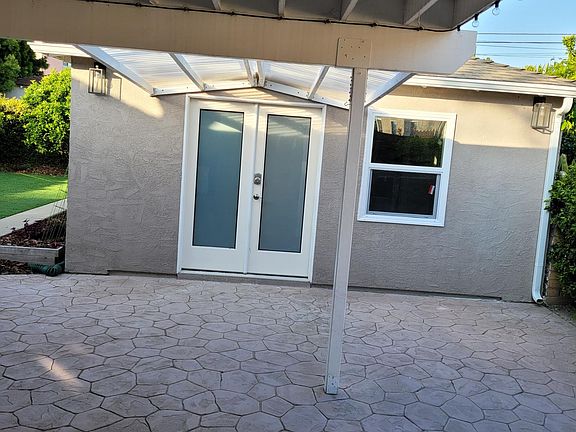4th image of 2920 Military Ave