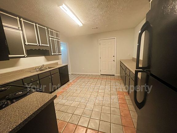 4th image of 4454 Blackbirch Ln