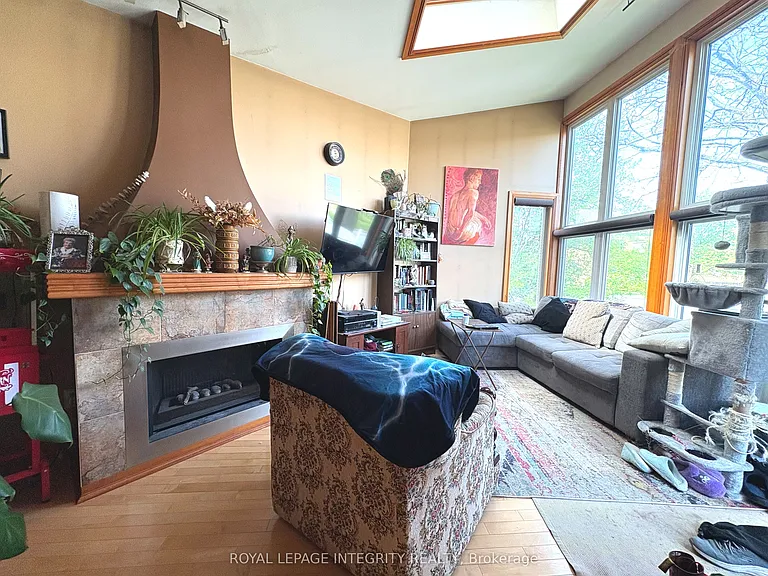 1222 Dorchester Ave — Photo 9