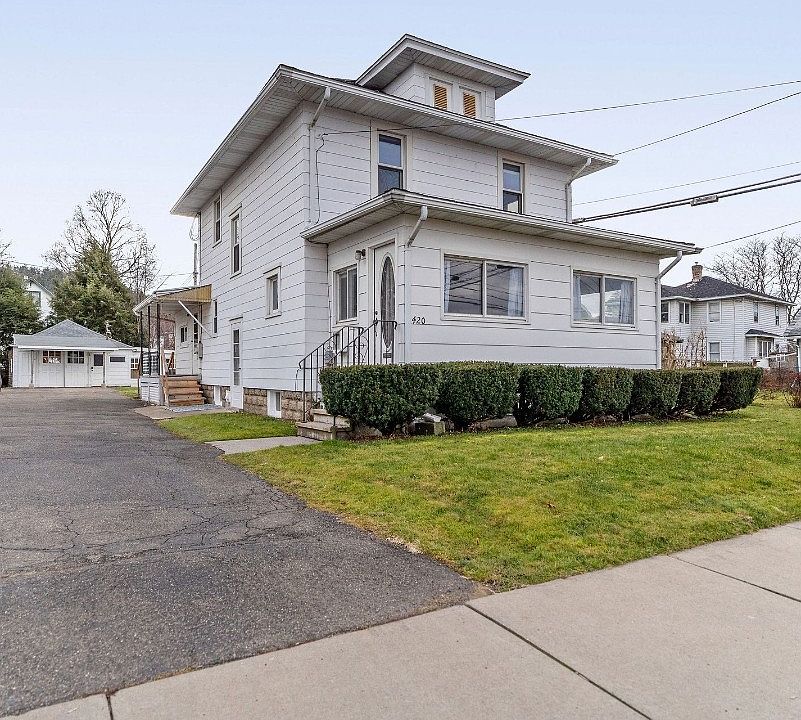 1st image of 420 Marion St
