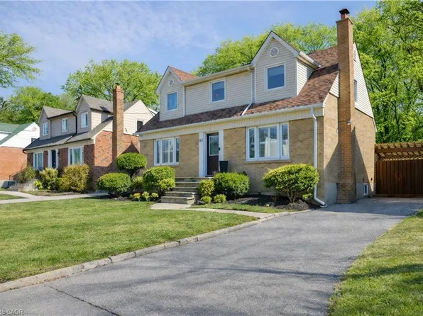 65 Craigmore Cres, Toronto, ON M2N 2Y6