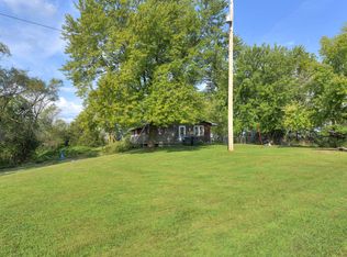 224 Hubbard Rd, Council Bluffs, IA 51503