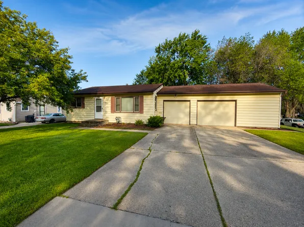 1238 Bigelow Ave, Owatonna, MN 55060