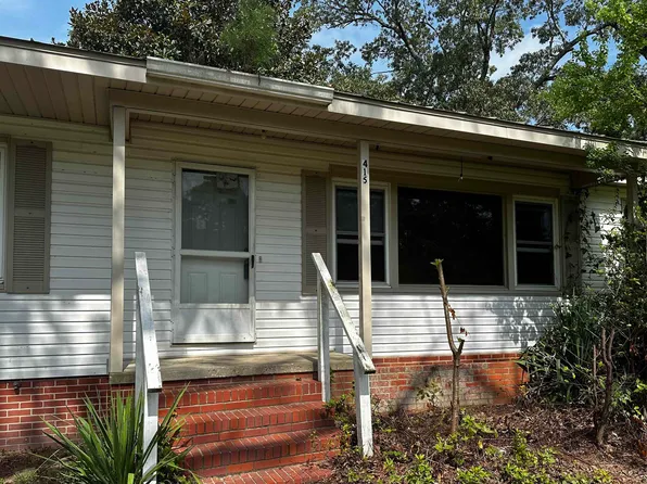 415 Hickory St, Florala, AL 36442