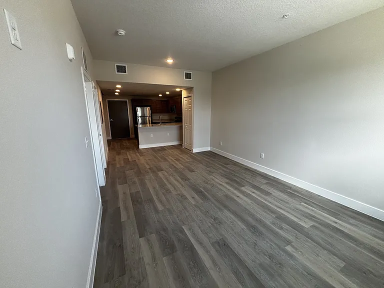 4424 S Texas Ave — Photo 12