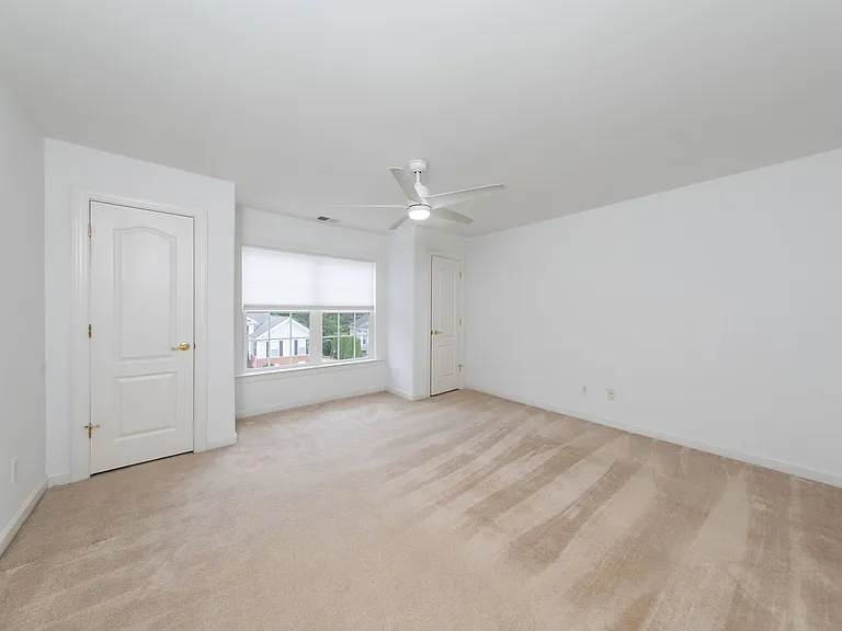 5292 Queen Bishop Ln — Photo 13
