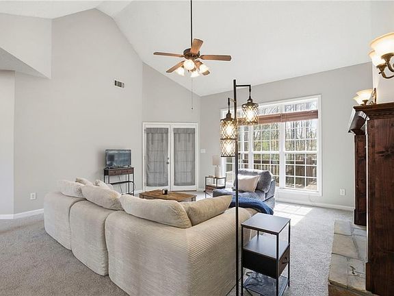 5th image of 237 Shockley Way