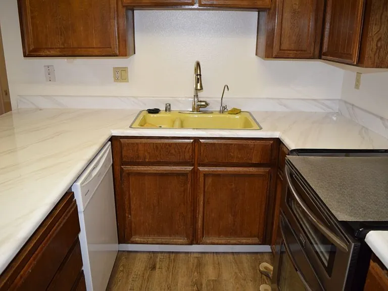 6051 Roloff Way — Photo 10