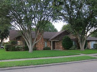 401 Boone Ct, Deer Park, TX 77536