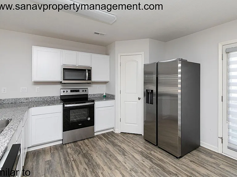 229 Maple Ave — Photo 7