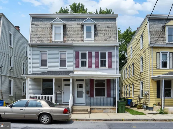 323 2nd St, New Cumberland, PA 17070