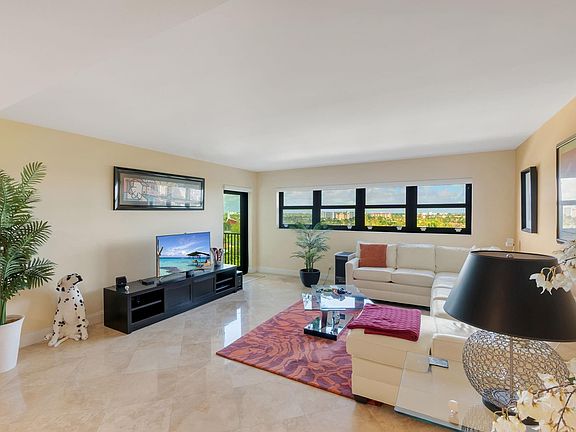 5th image of 3200 Port Royale Drive #1109