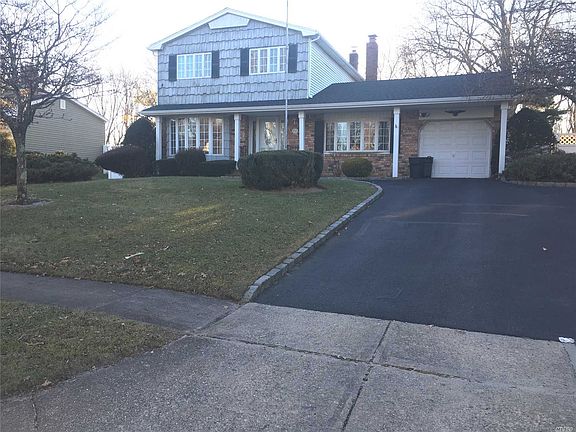 2nd image of 82 Cardinal Ln