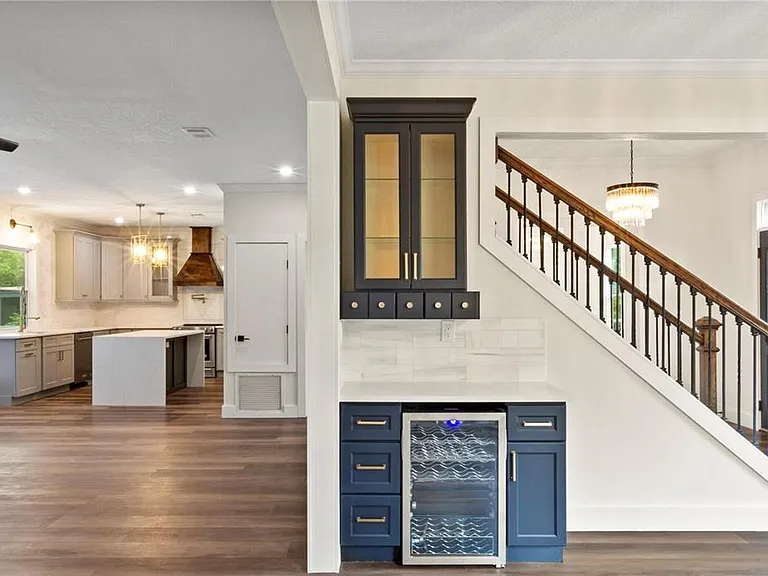 1368 Hibiscus Ave — Photo 18