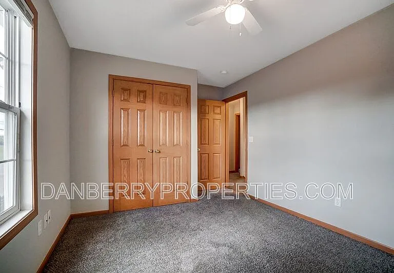 1127 N Byrne Rd #1 — Photo 38