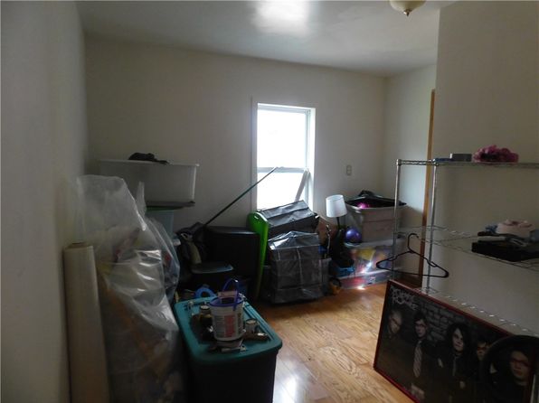 128 Main St, New Freeport, PA 15352