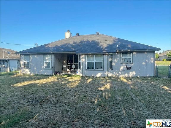 4th image of 3201 Levy Ln