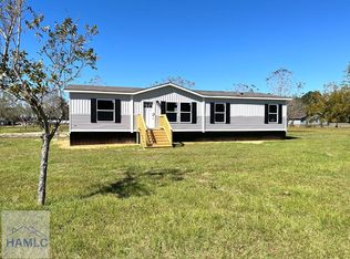 1304 Myrtle Rd, Claxton, GA 30417