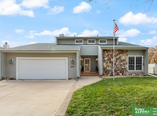 6228 S 150th St, Omaha, NE 68137