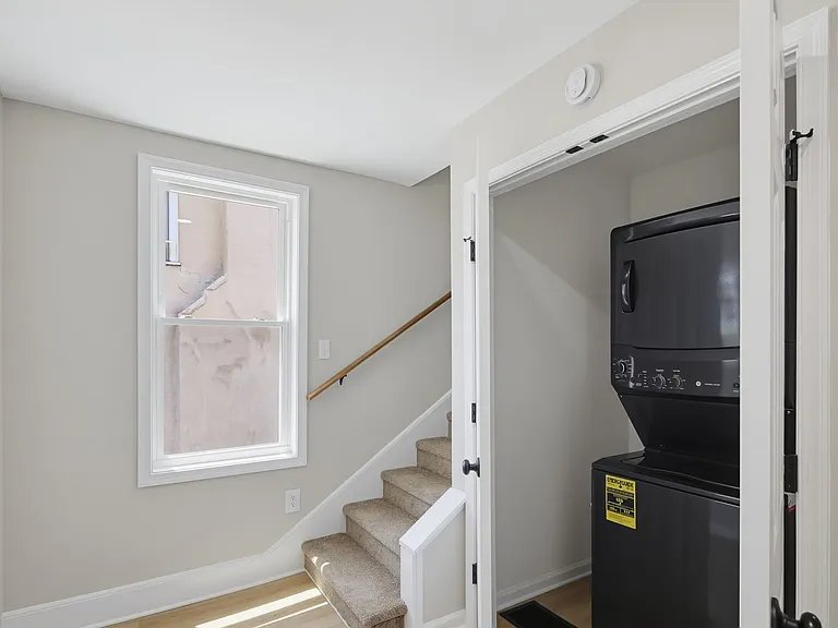 837 Virginia Ave — Photo 19