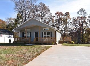 209 Bethlehem Ave, Thomasville, NC 27360